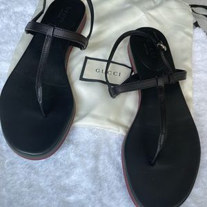Authentic flat Gucci t strap sandals